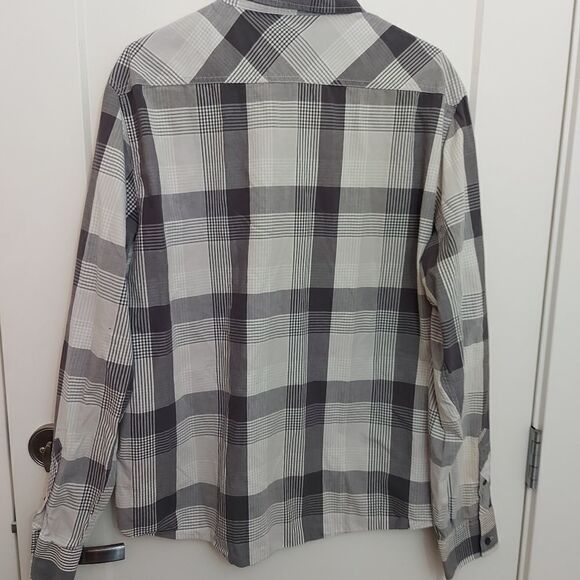 EIGHTY eight Button down shirt - Picture 3 of 4